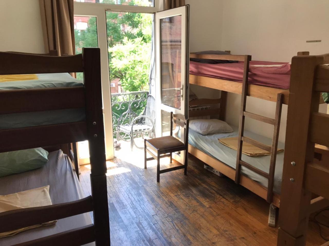 Diwan Vandrerhjem Tbilisi Rom bilde