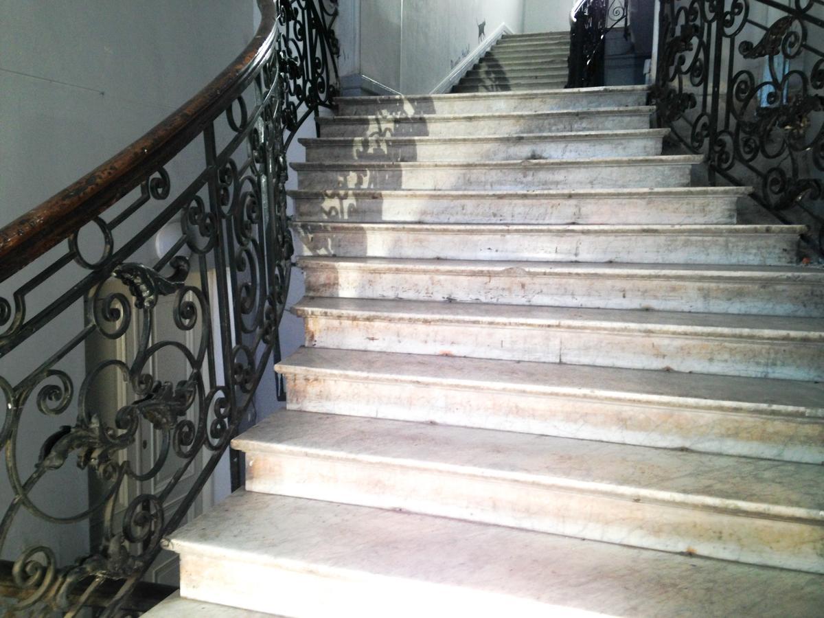 Diwan Vandrerhjem Tbilisi Eksteriør bilde