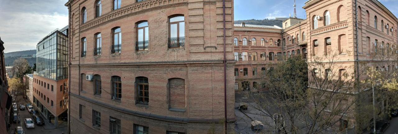 Diwan Vandrerhjem Tbilisi Rom bilde